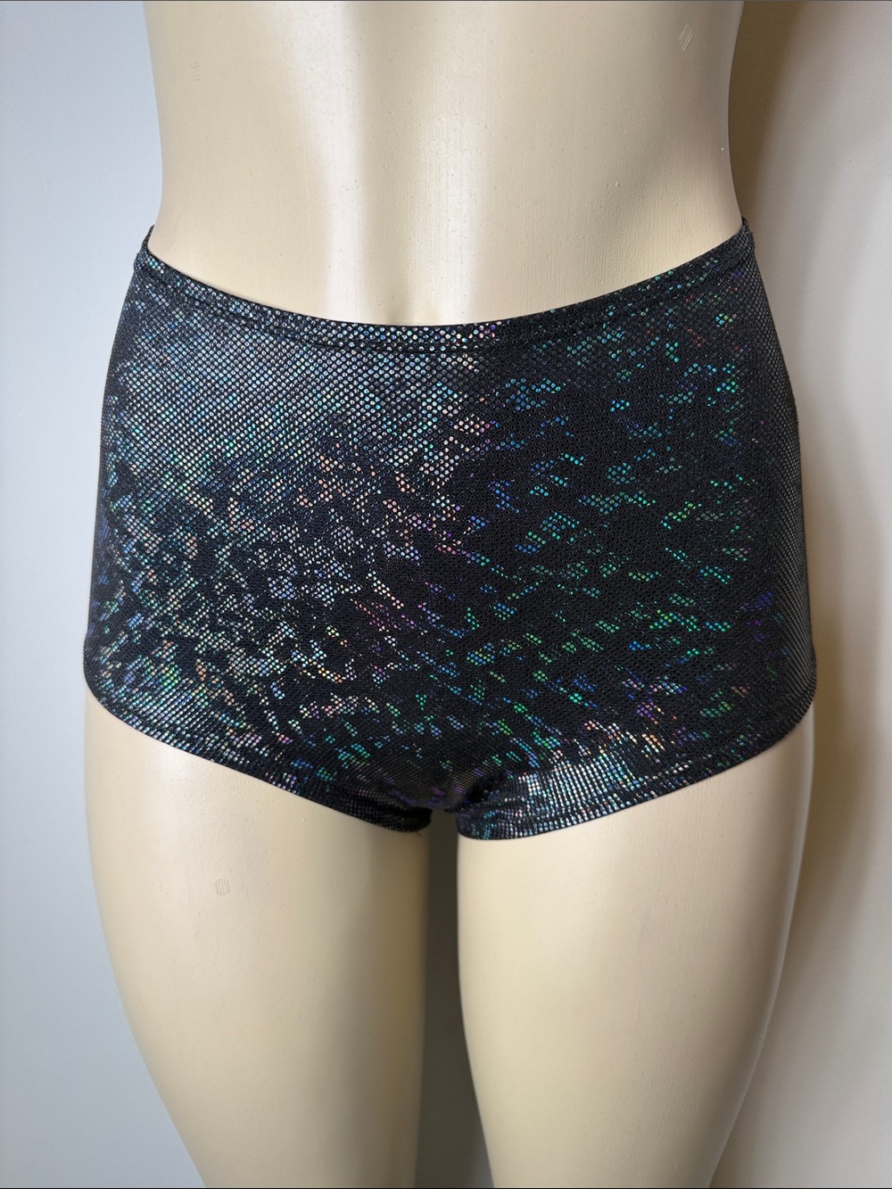 High-Waist Holographic Sparkle Shorts - Black S\M